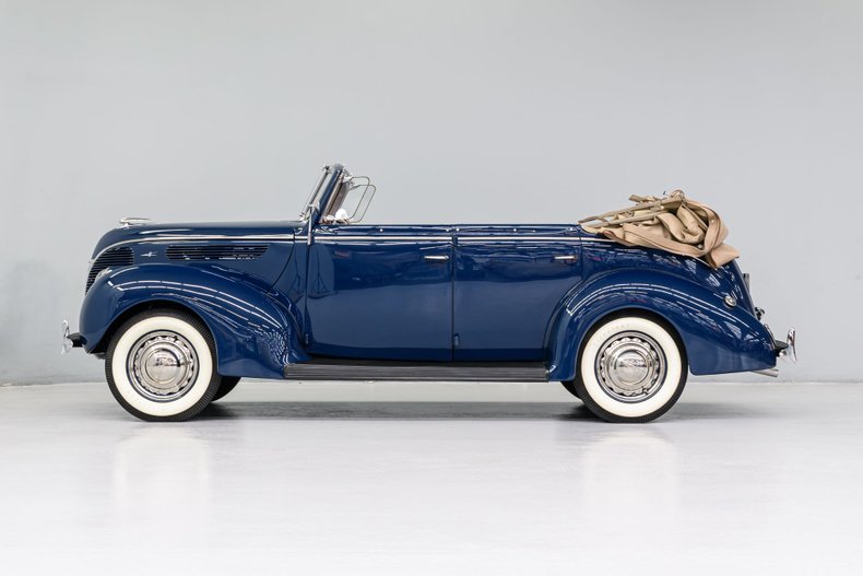 1938 Ford Phaeton 2