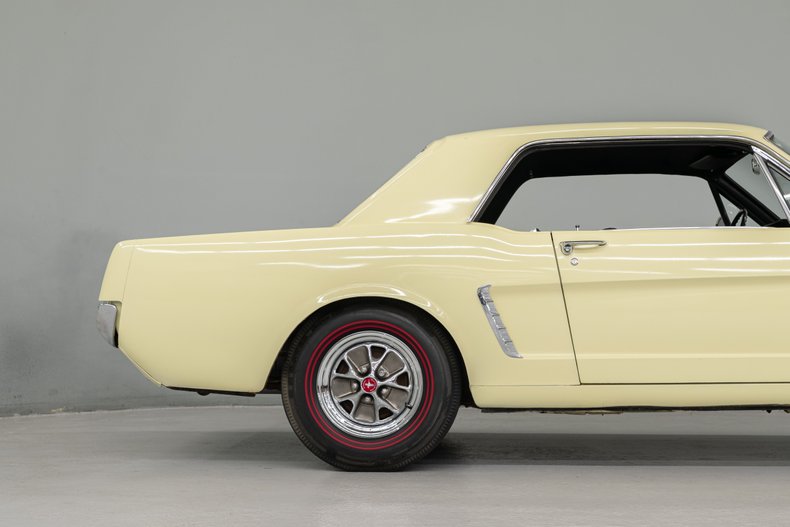 1965 Ford Mustang 44