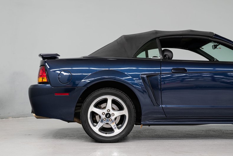 2001 Ford Mustang 57