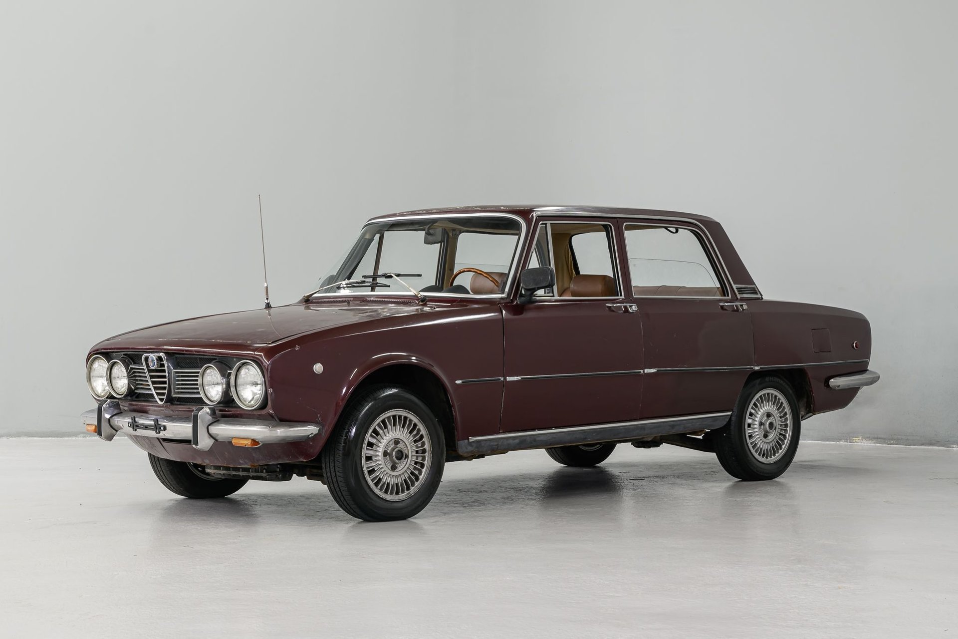1969 Alfa Romeo 1750 Berlina | Auto Barn Classic Cars