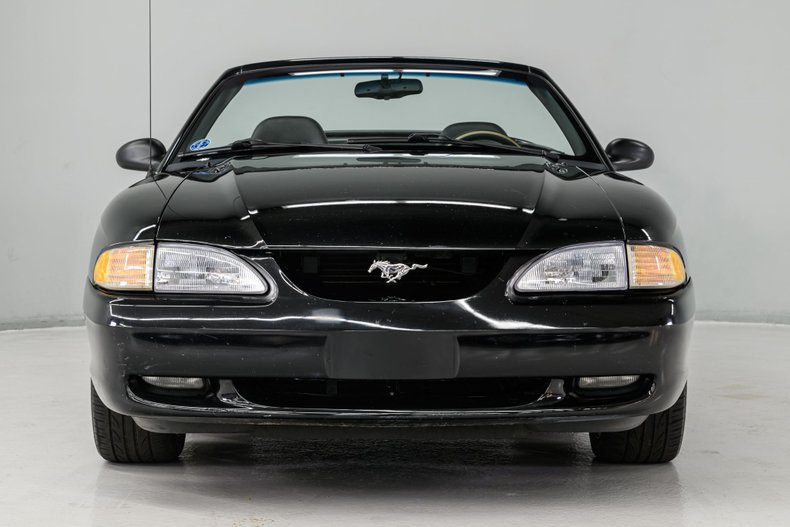 1995 Ford Mustang 4