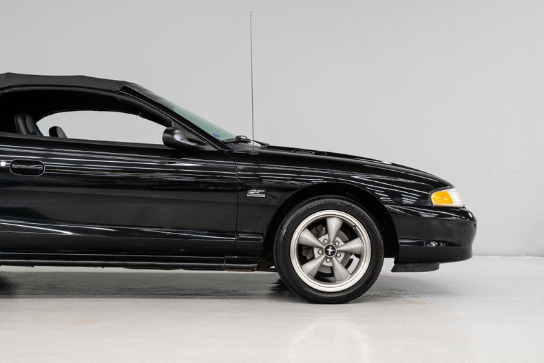 1995 Ford Mustang 61