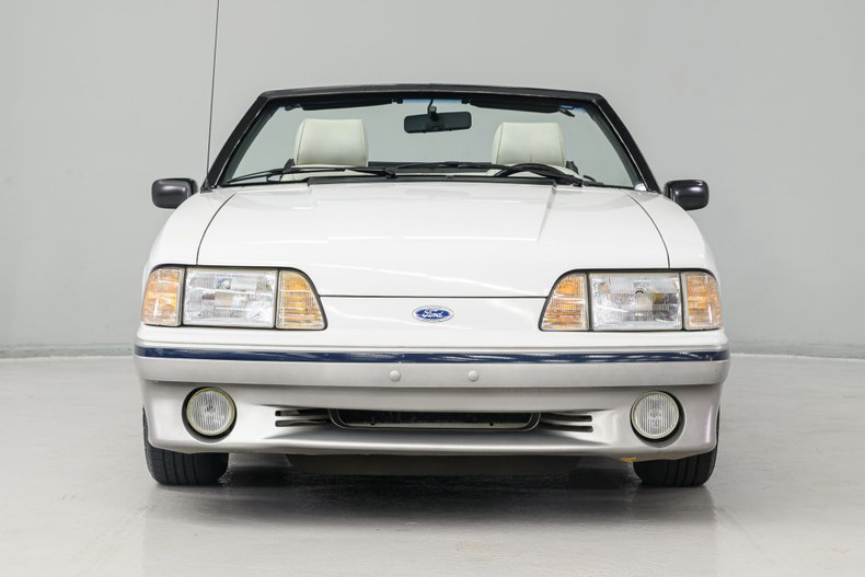 1988 Ford Mustang GT 4