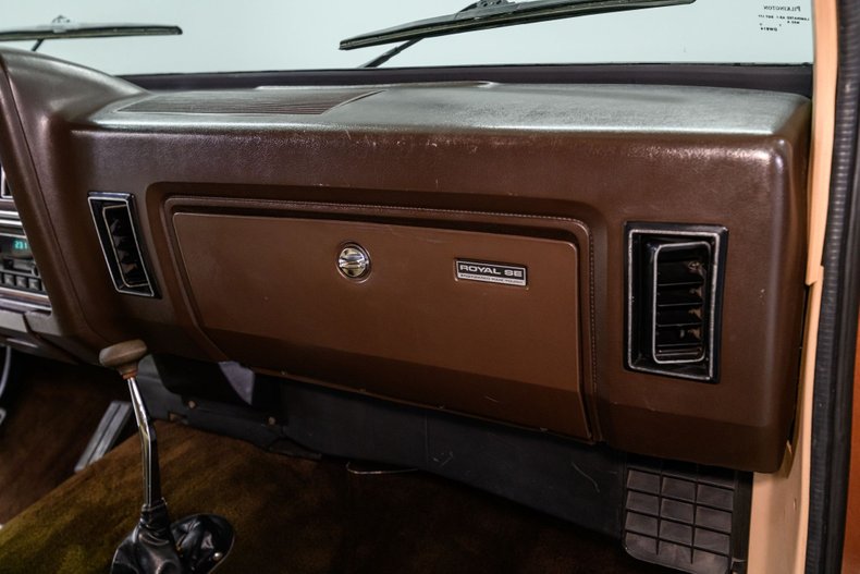 1983 Dodge Ramcharger 150 13