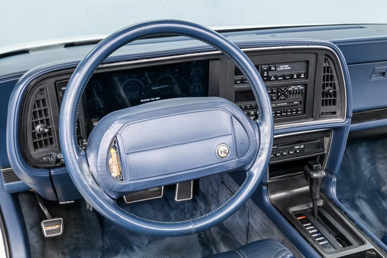 1990 Buick Reatta 11