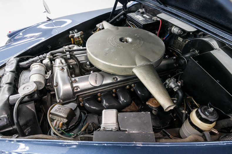 1962 Jaguar MK2 38