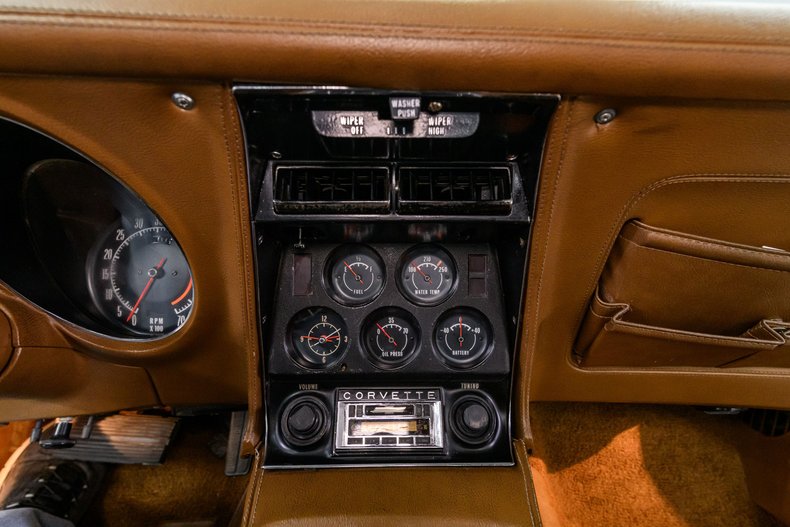 1972 Chevrolet Corvette 22