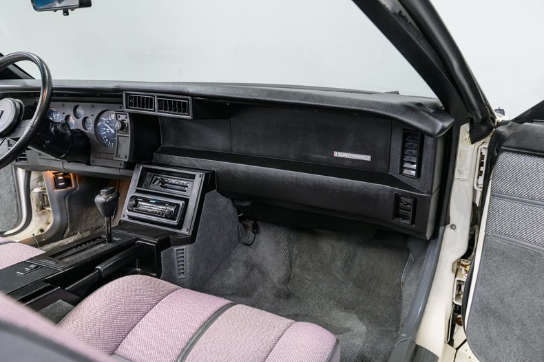 1989 Chevrolet Camaro 17