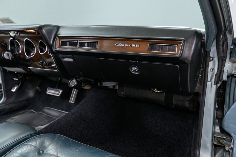 1971 Dodge Charger SE 17