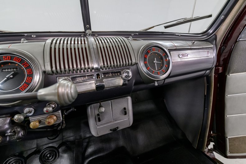 1946 Ford Super Deluxe 17