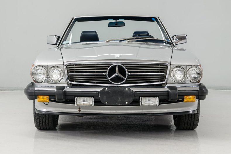 1987 Mercedes-Benz 560SL 4