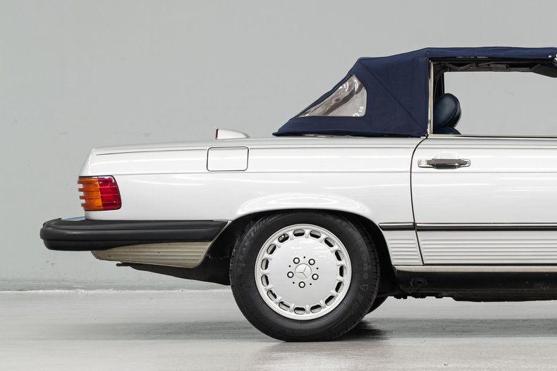 1987 Mercedes-Benz 560SL 59
