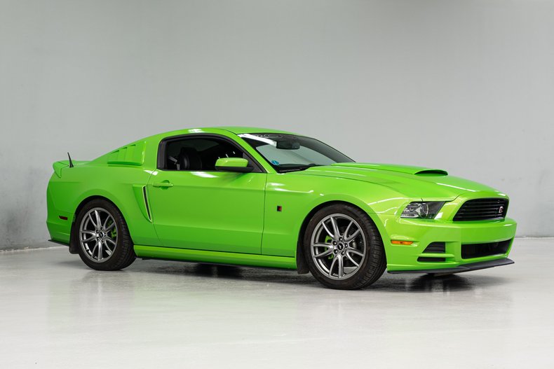 2013 Ford Mustang 9