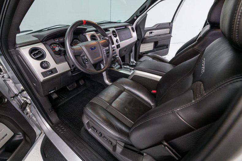 2012 Ford F150 19