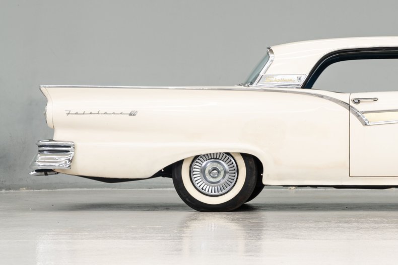 1957 Ford Fairlane 500 55