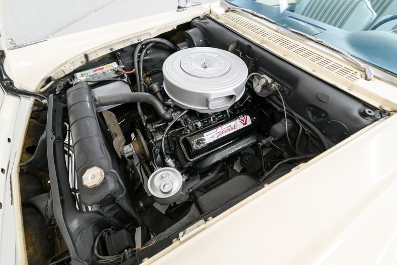 1957 Ford Fairlane 500 40