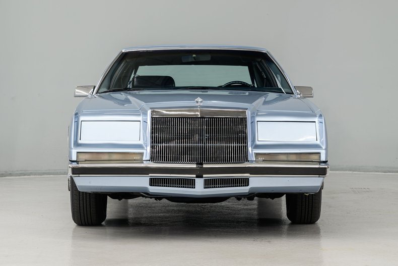 1983 Chrysler Imperial 4
