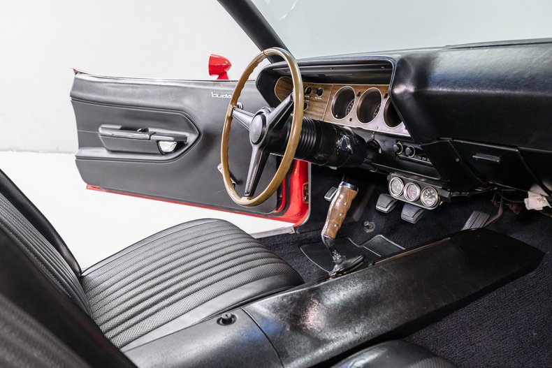 1970 Plymouth Cuda 32