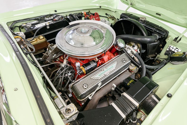 1957 Ford Thunderbird 39