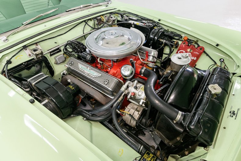 1957 Ford Thunderbird 38