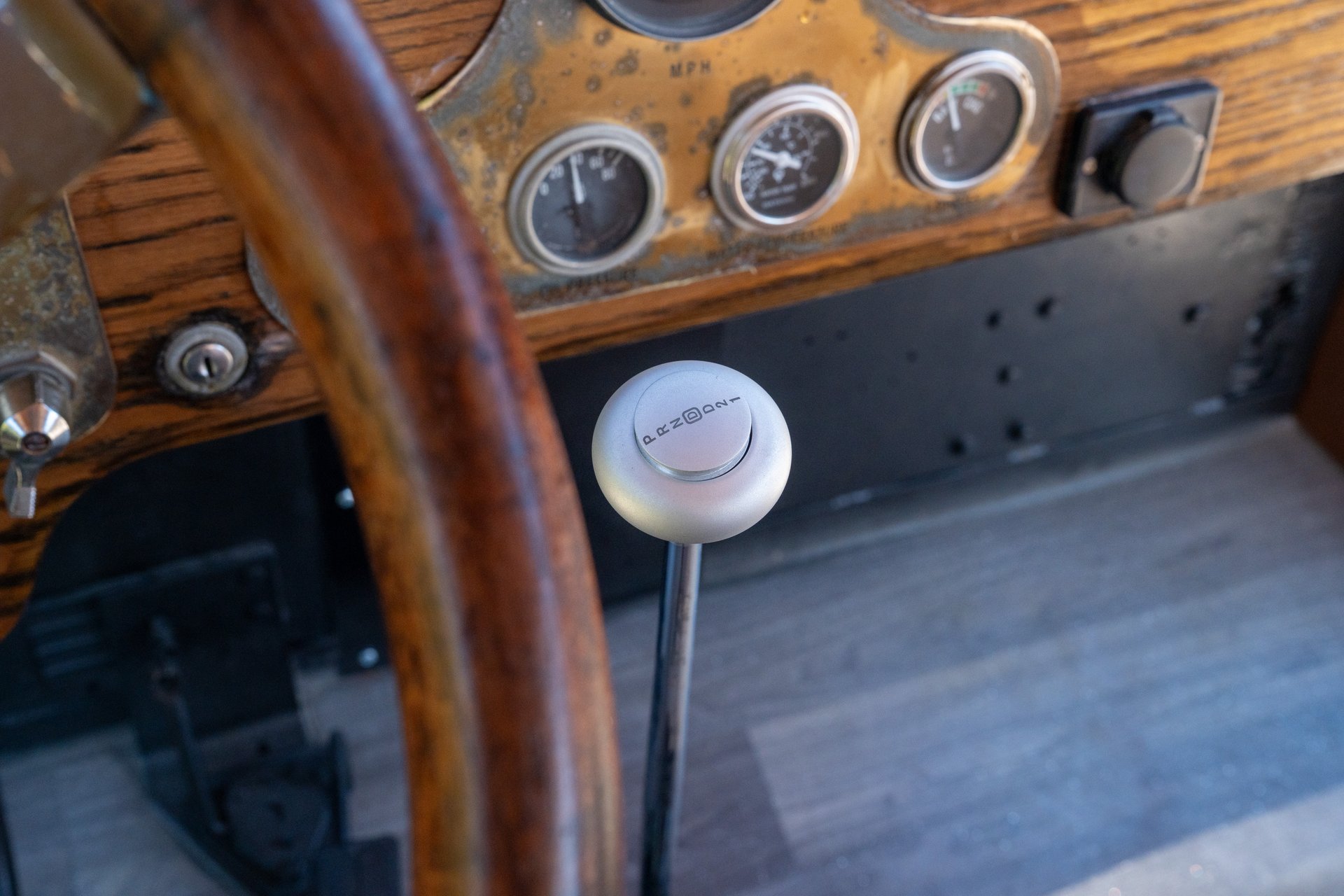 1987 GMC Suburban - Photo 15