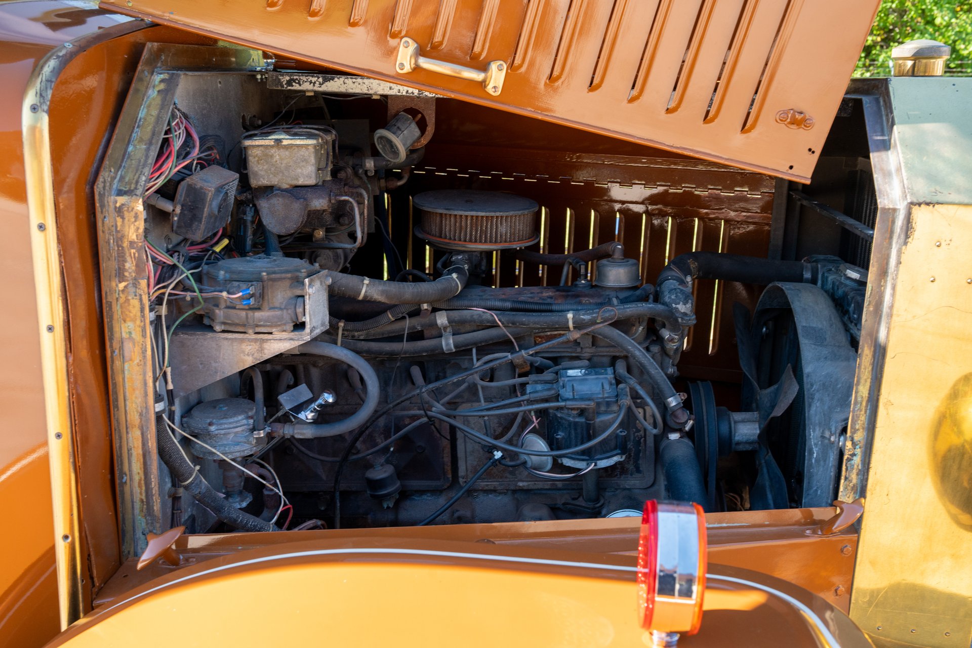 1987 GMC Suburban - Photo 32