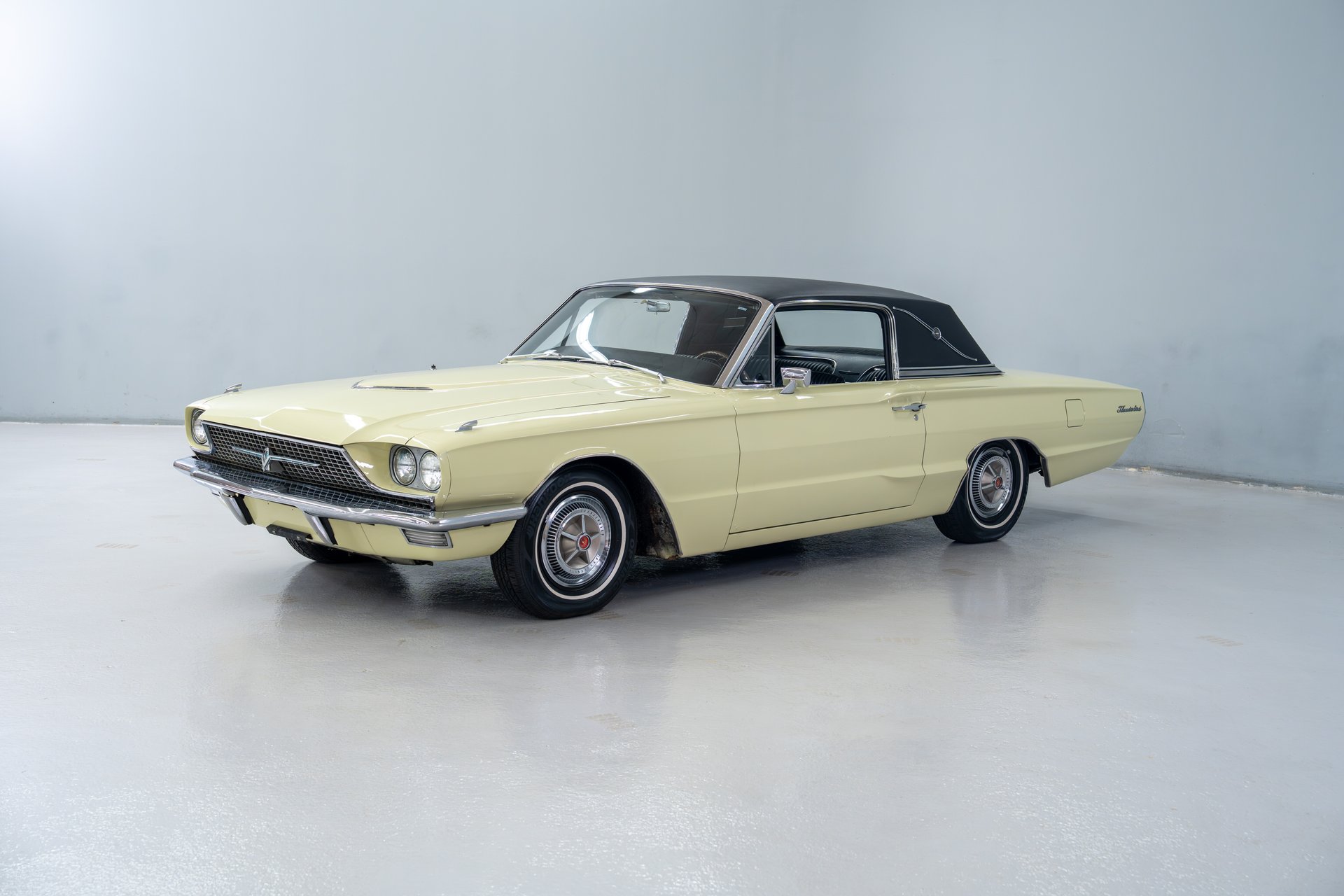 2003 Ford Thunderbird