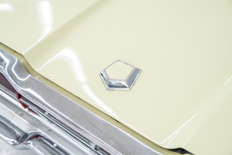 1966 Ford Thunderbird 46