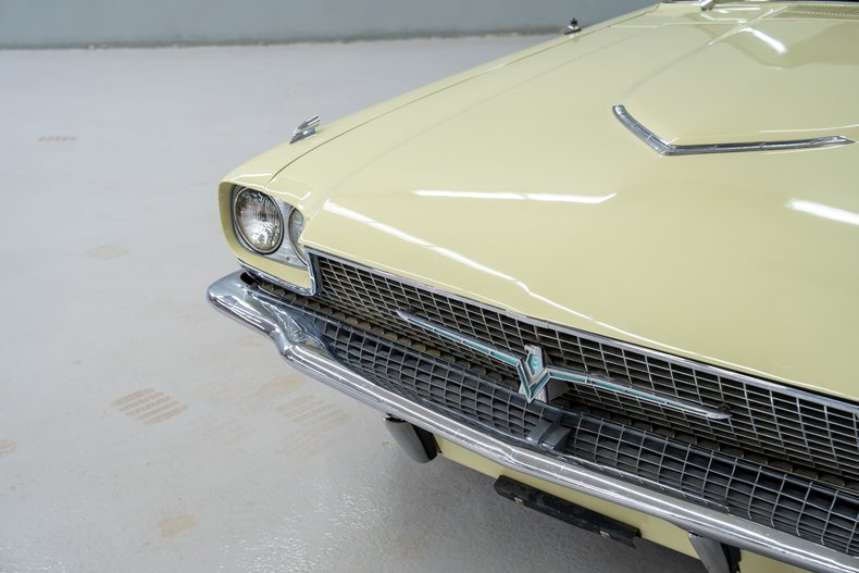 1966 Ford Thunderbird 64