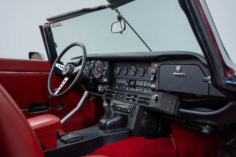 1973 Jaguar E-Type 27