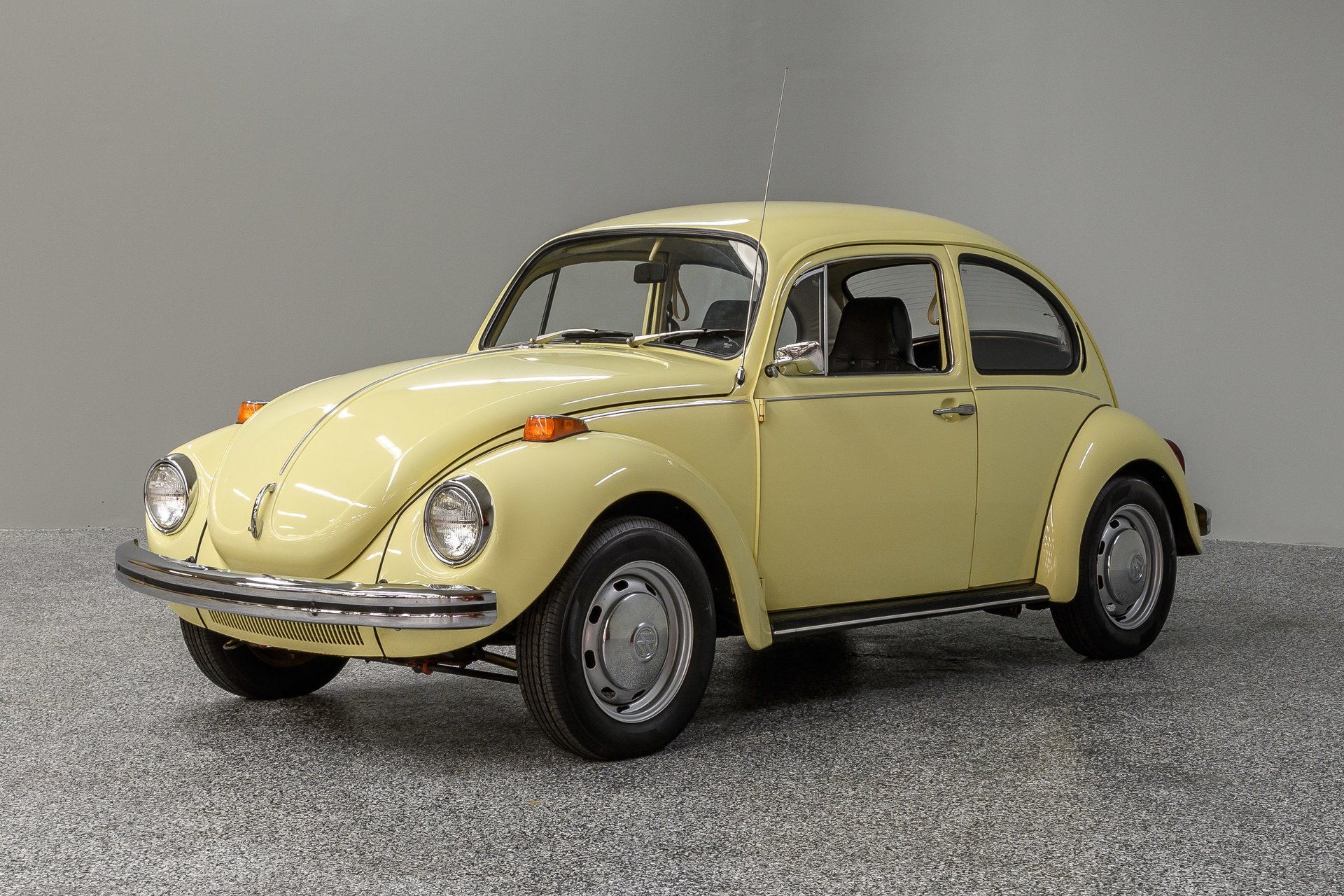1972 Volkswagen Super Beetle | Auto Barn Classic Cars