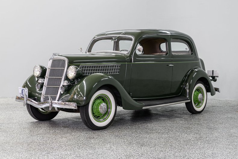 1935 Ford Model 48 | Auto Barn Classic Cars