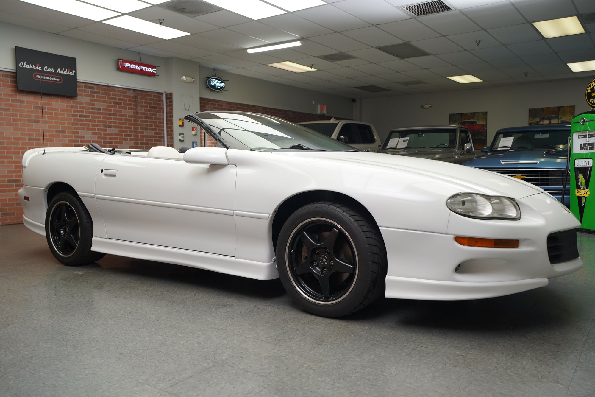 1999 Chevrolet Camaro Z28 - Photo 8