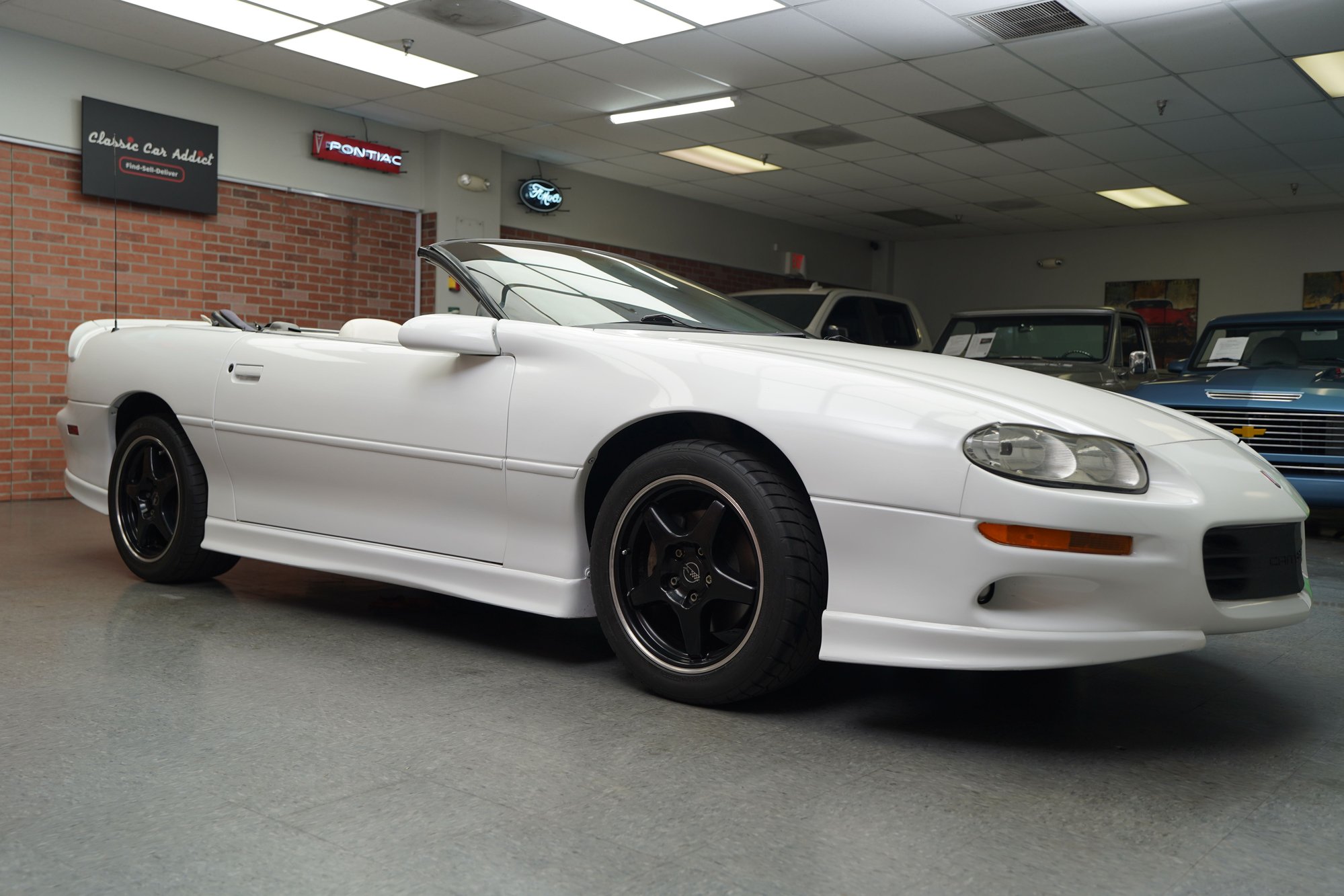 1999 Chevrolet Camaro Z28 - Photo 9