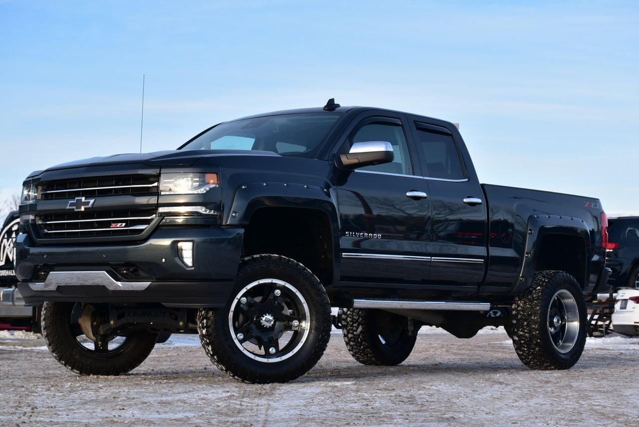 2018 chevrolet silverado 1500 ltz lifted and loaded