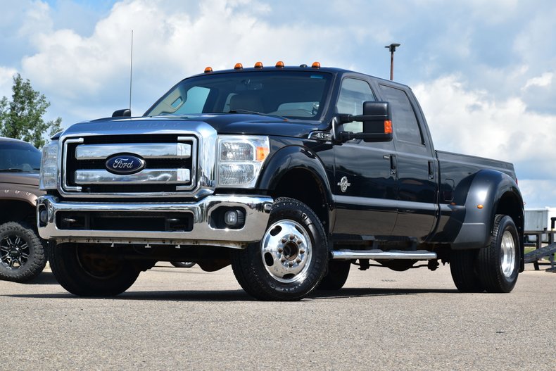 Chrome Front Wheel Center Cap For Ford Super Duty F-350 Dually DRW 2005-2016 (2WD, 17 Inch, Replaces 5C3Z1130SA)
