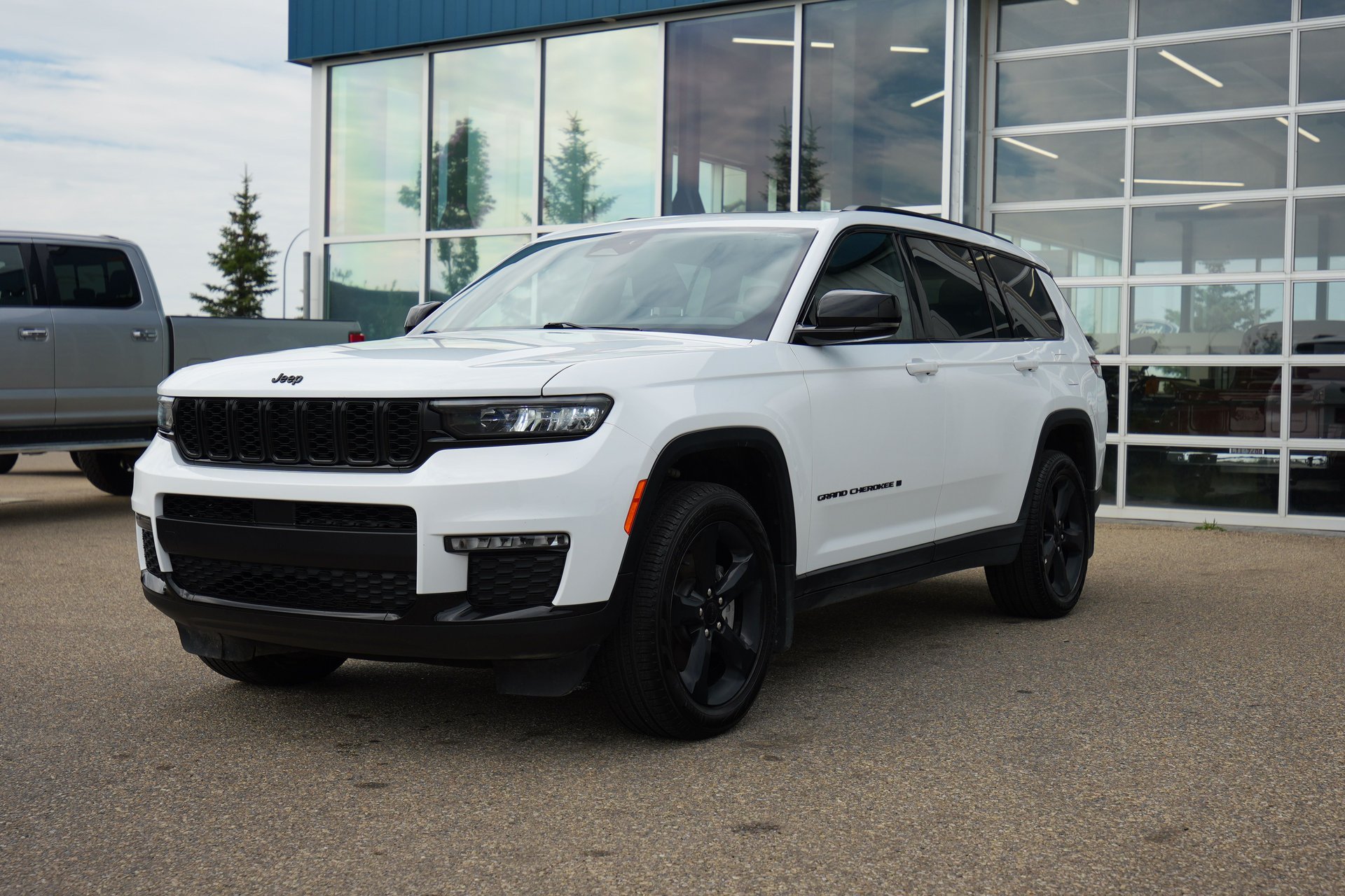 2024 jeep grand cherokee l limited 4x4