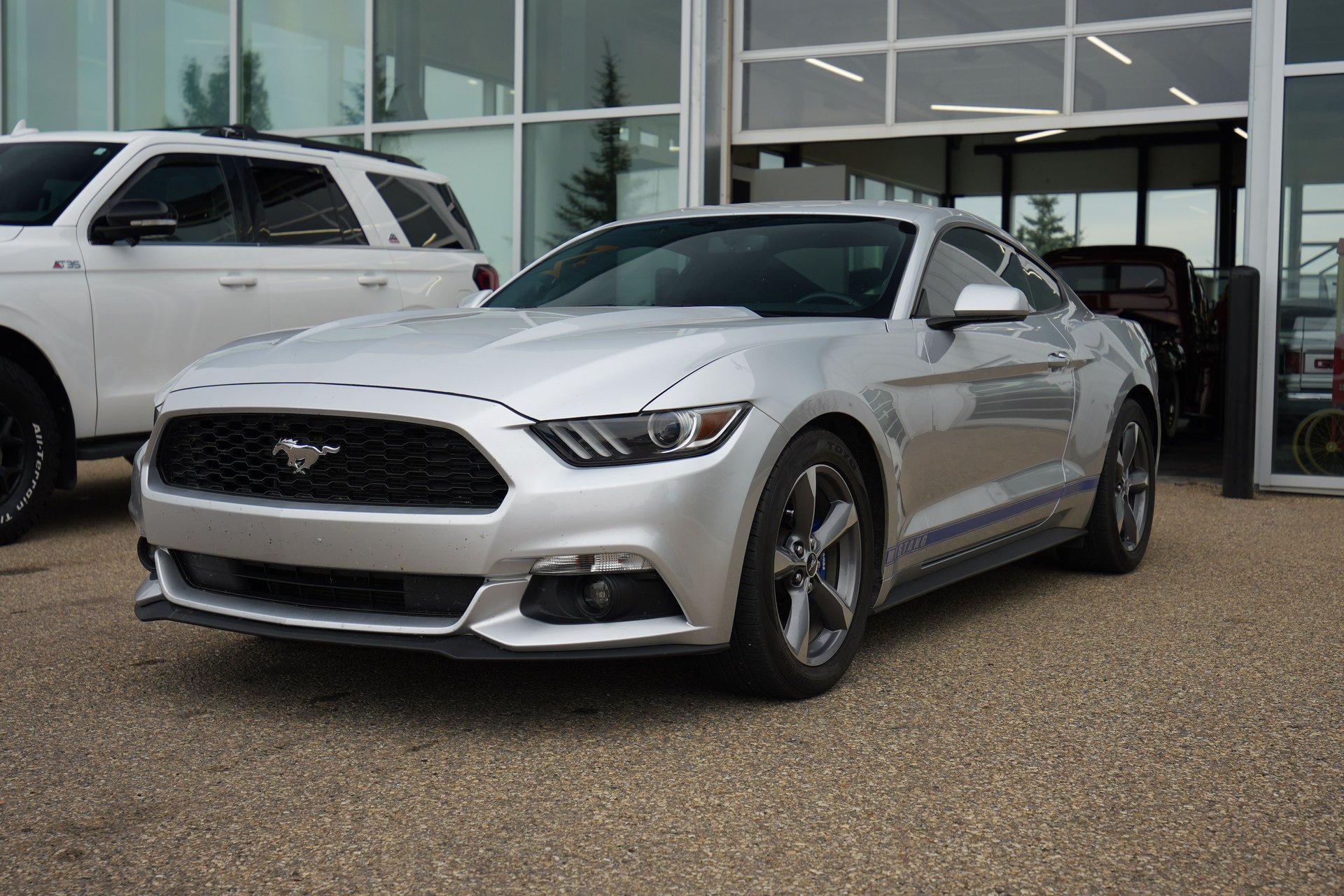 2016 ford mustang v6