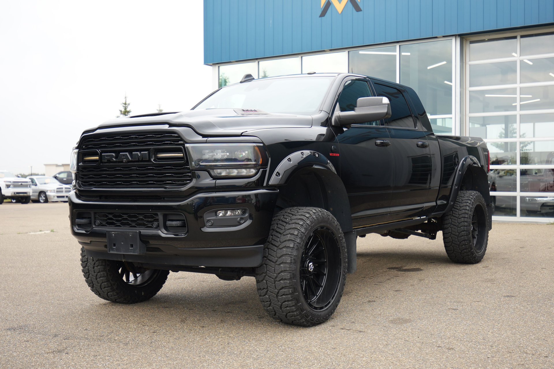2022 ram 3500 limited mega cab