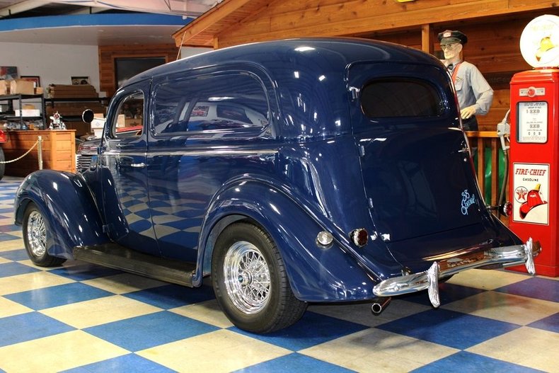 1938 Ford Sedan Delivery 5