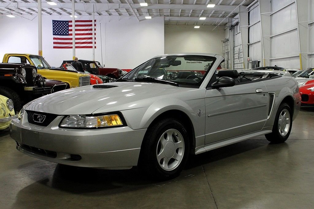 1999 ford mustang