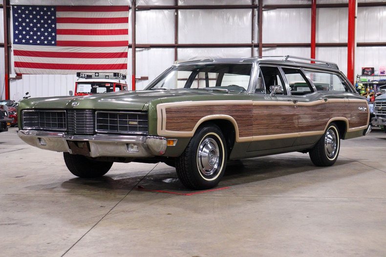 1970 ford ltd country squire