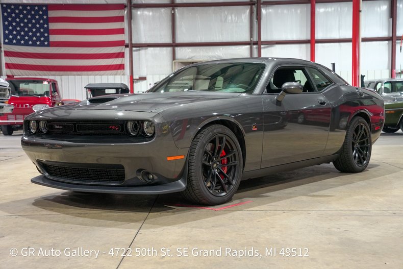 2020 dodge challenger r t scat pack