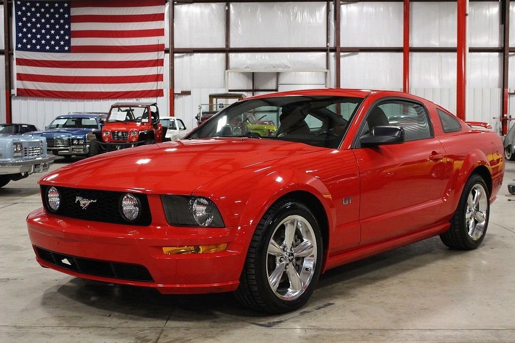 2005 ford mustang gt