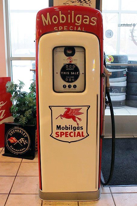 Mobilgas special pump