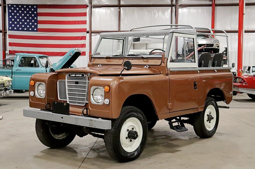 1975 Land Rover Series III | GR Auto Gallery
