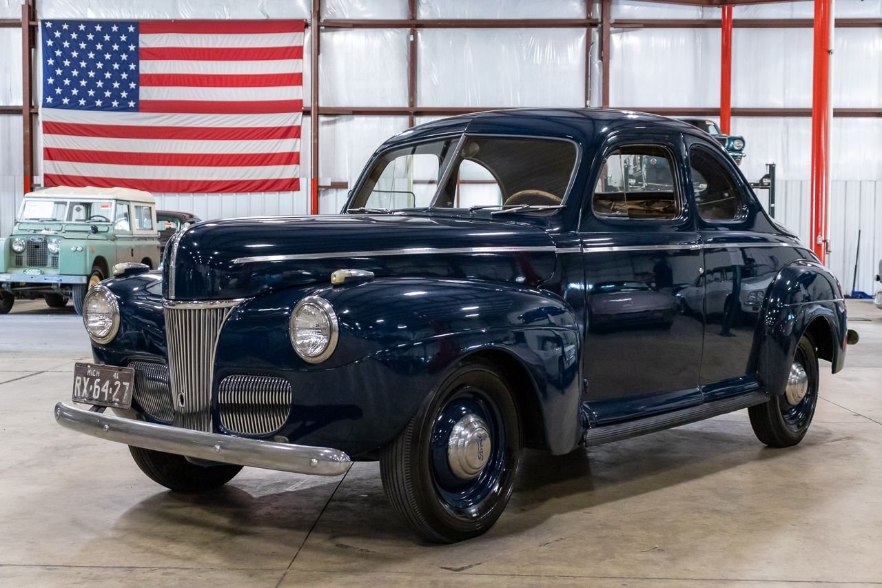 1941 ford deluxe