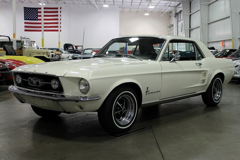 1967 ford mustang