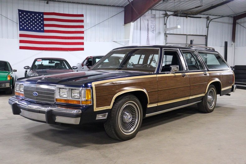 1990 ford country squire ltd