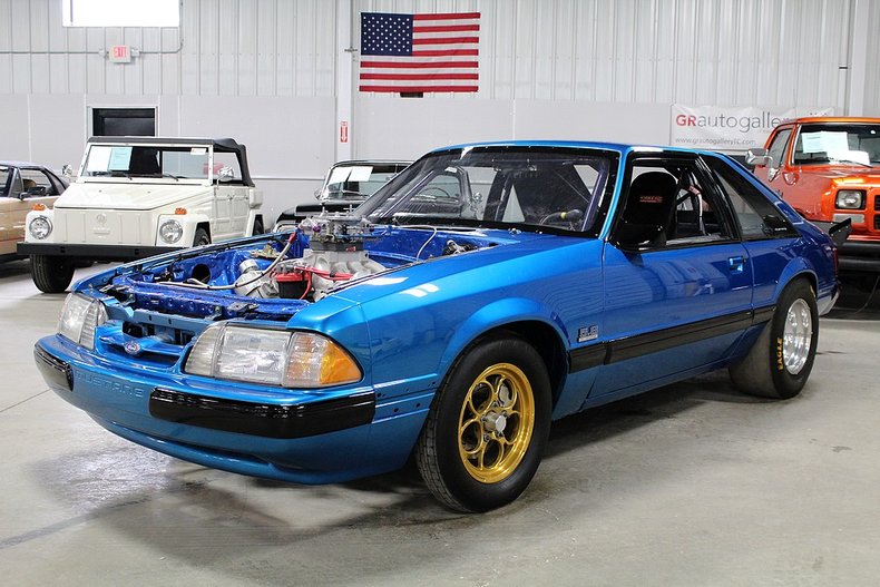 1987 ford mustang